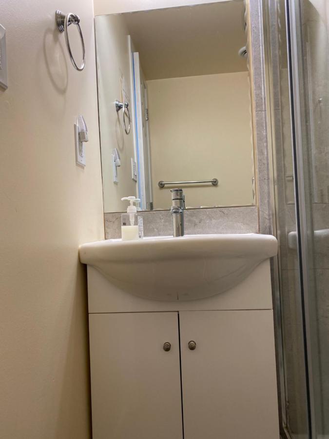 Richmond Vancouver Airport Comfy Home Esterno foto