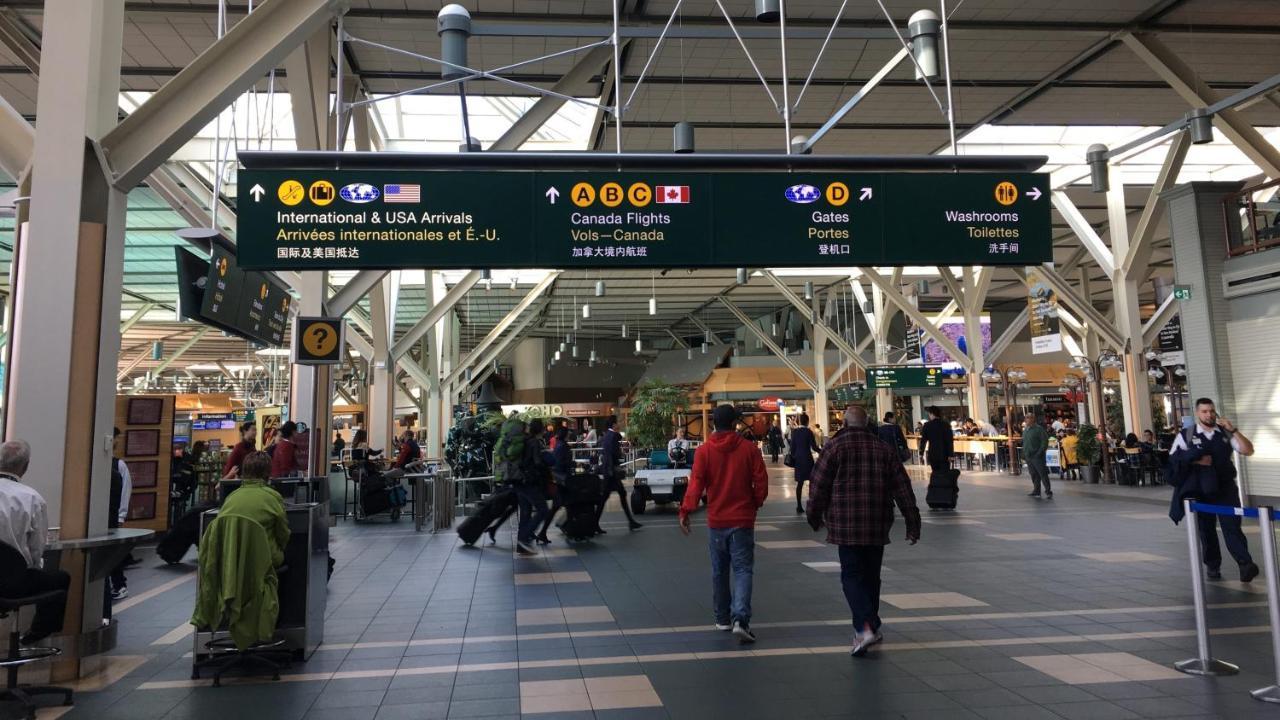 Richmond Vancouver Airport Comfy Home Esterno foto