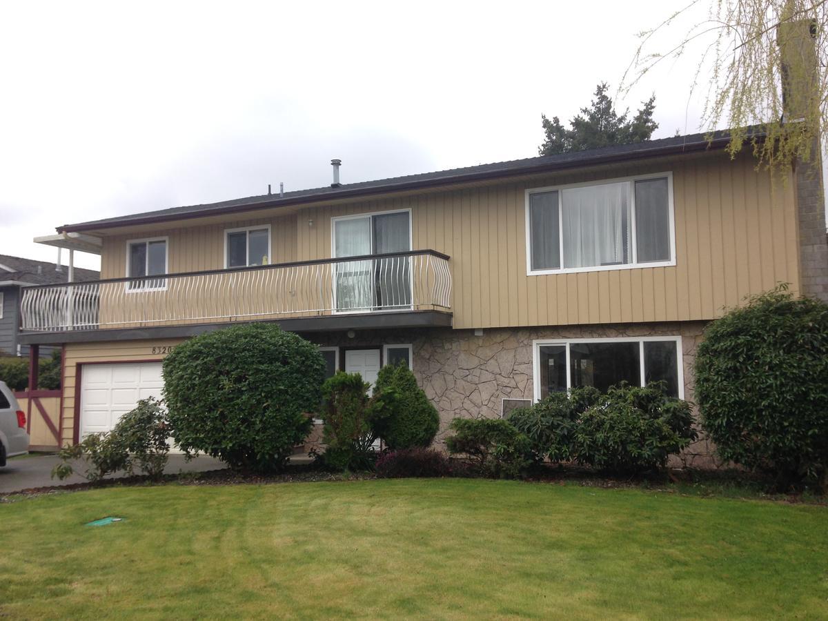 Richmond Vancouver Airport Comfy Home Esterno foto