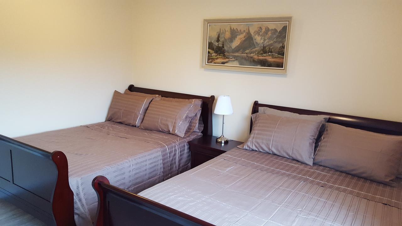 Richmond Vancouver Airport Comfy Home Esterno foto